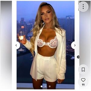 Sold. Babyboo high waisted dress shorts.
So flattering. True XS